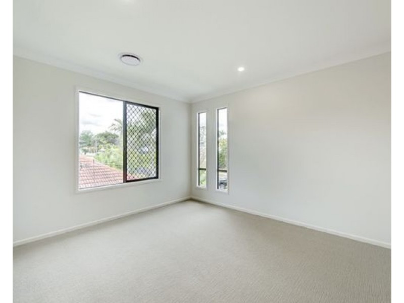 12 Highgate St, Coopers Plains QLD 4108