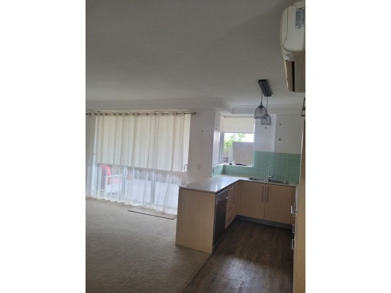 2205 12-14 Executive Drive, Burleigh Waters QLD 4220