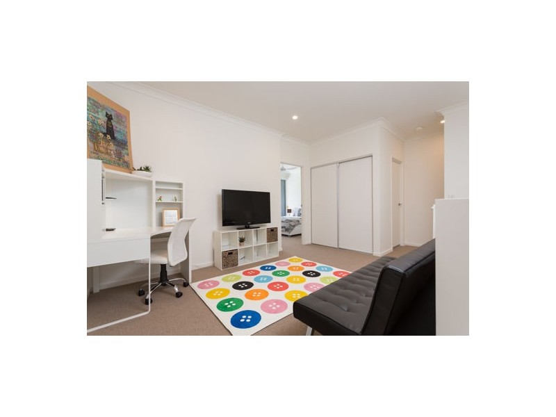 Unit 11 3031 The Boulevard, Carrara, QLD, Carrara QLD 4211