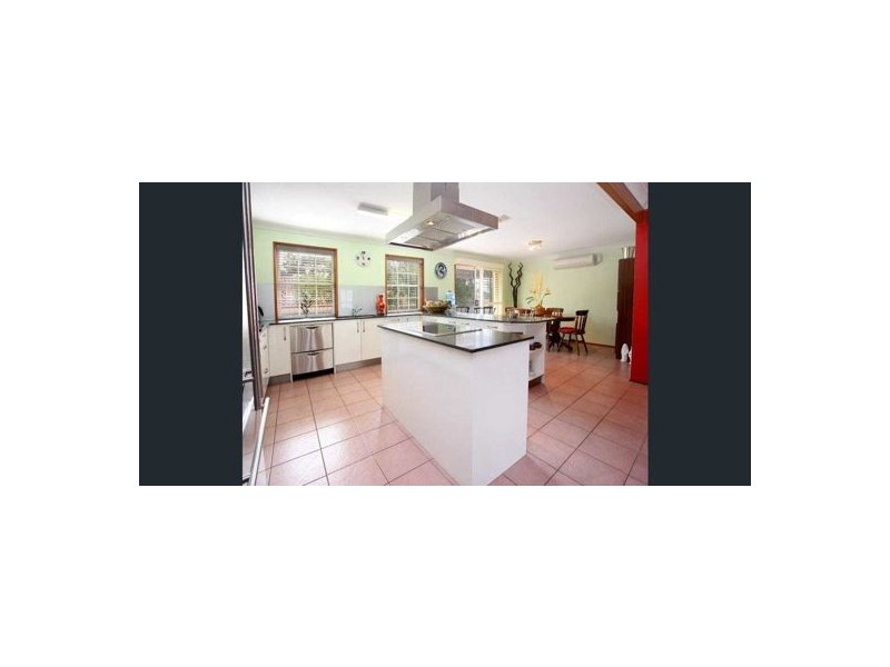 16 grenadier court, Runcorn QLD 4113