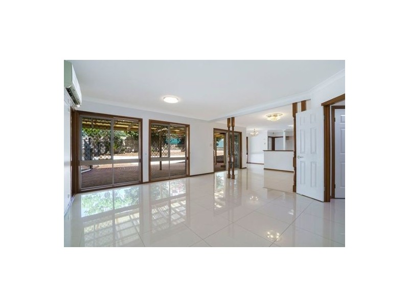 12 CASUARINA CRESCENT, Calamvale QLD 4116