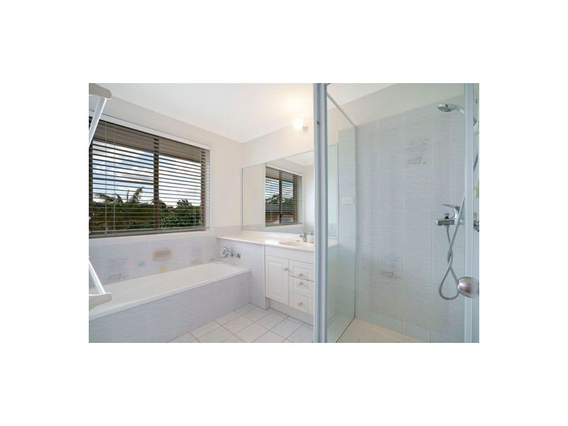 12 CASUARINA CRESCENT, Calamvale QLD 4116