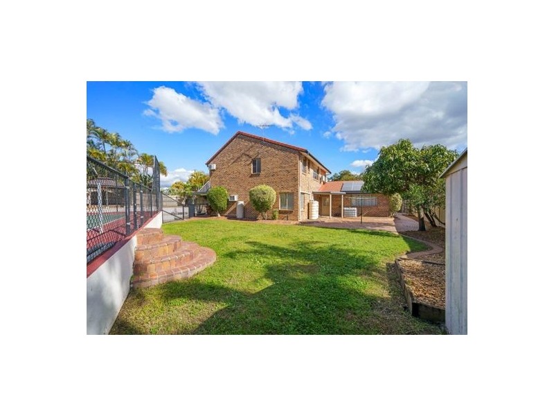 12 CASUARINA CRESCENT, Calamvale QLD 4116