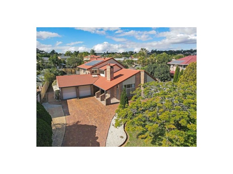 12 CASUARINA CRESCENT, Calamvale QLD 4116