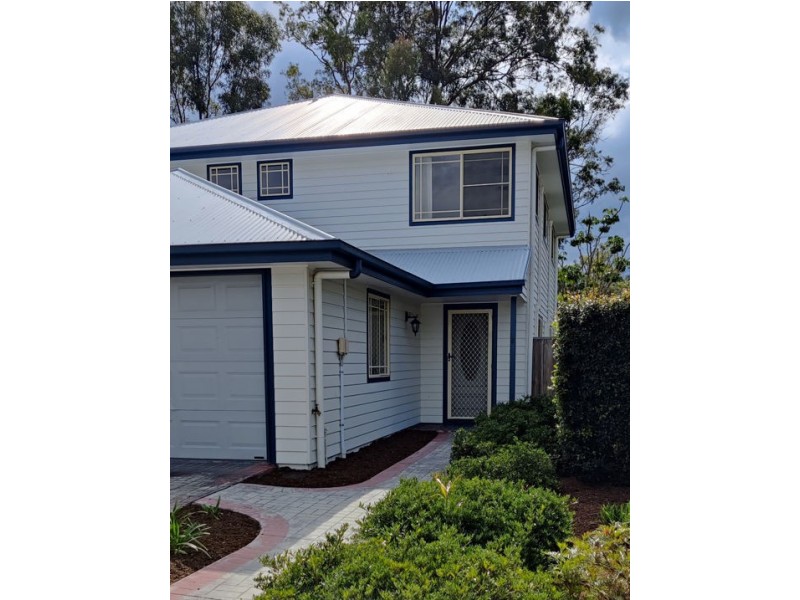 87 RUSSELL TCE, Indooroopilly QLD 4068