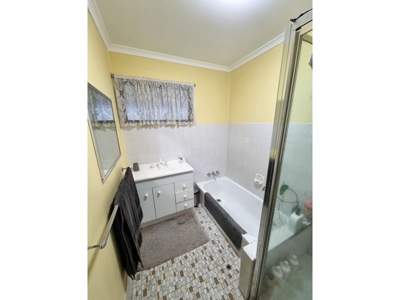 78 Mingera Street, Mansfield QLD 4122