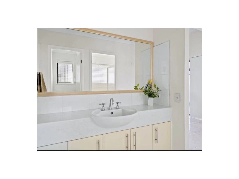 11 Saint Stephens Drive, Upper Coomera QLD 4209