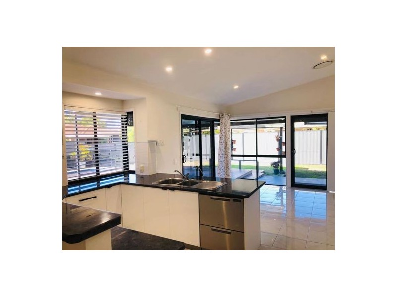 11 Saint Stephens Drive, Upper Coomera QLD 4209