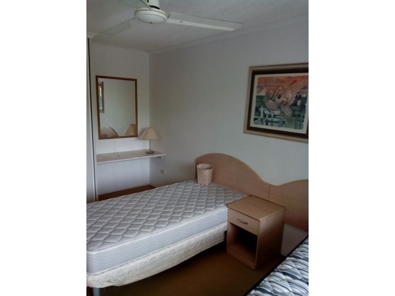 2 waverley road, Taringa QLD 4068