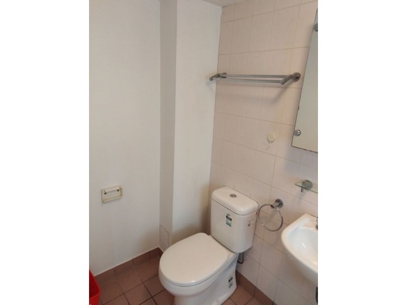 2 Waverley Road, Taringa QLD 4068