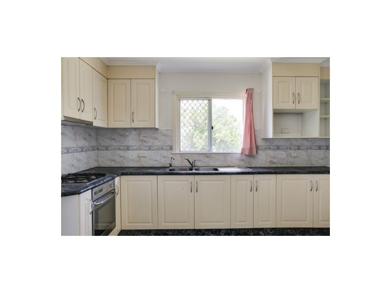 9 Arura Street, Mansfield QLD 4122