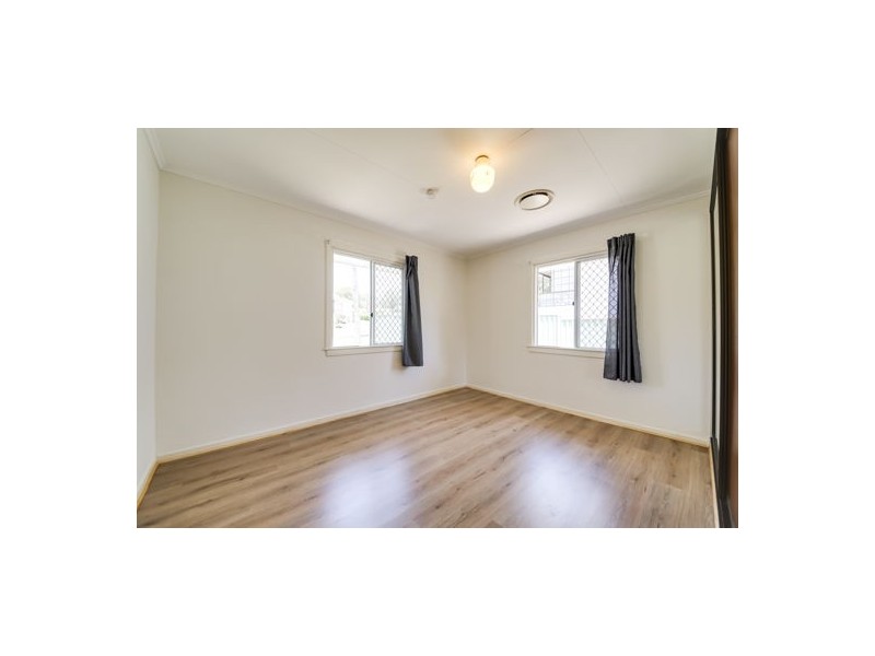 9 Arura Street, Mansfield QLD 4122