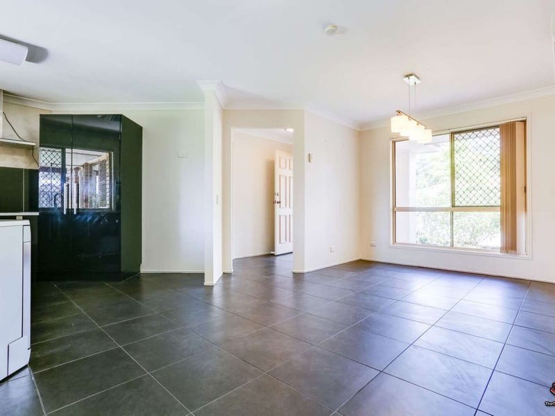 8 Nolan Place, Calamvale QLD 4116