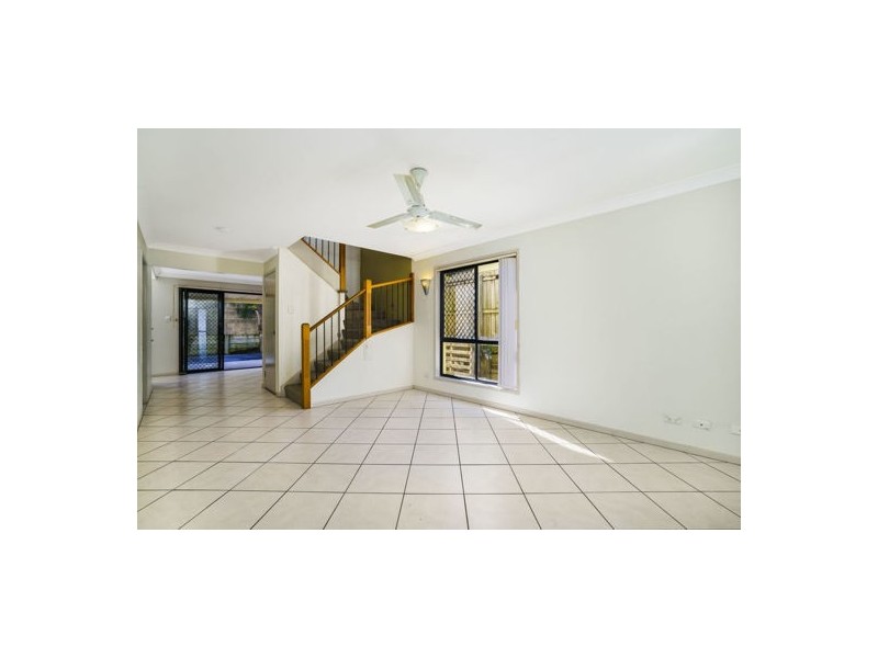 4/12 Mailey St, Mansfield QLD 4122