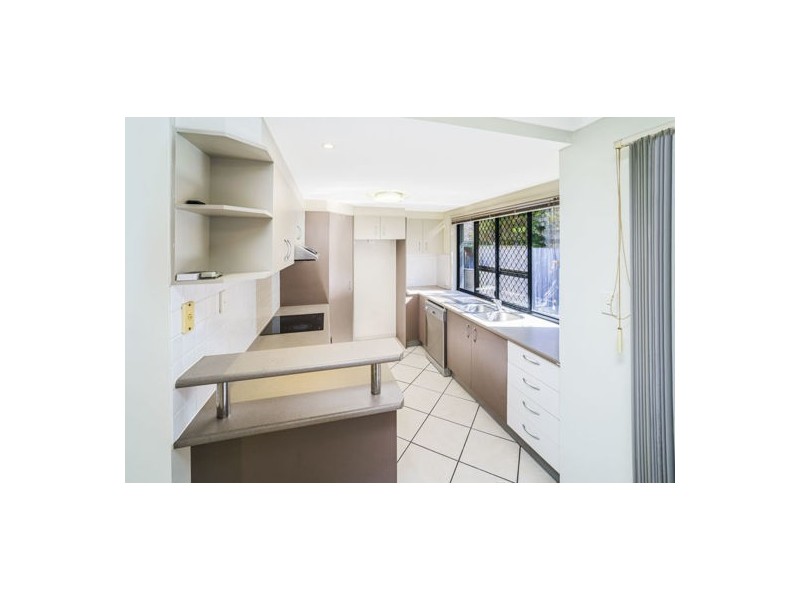 4/12 Mailey St, Mansfield QLD 4122