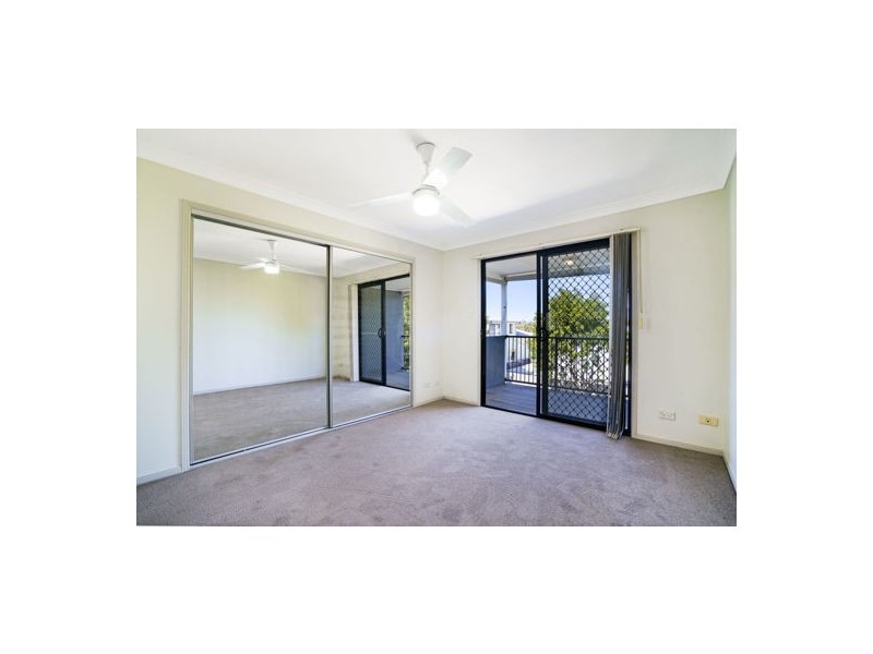 4/12 Mailey St, Mansfield QLD 4122