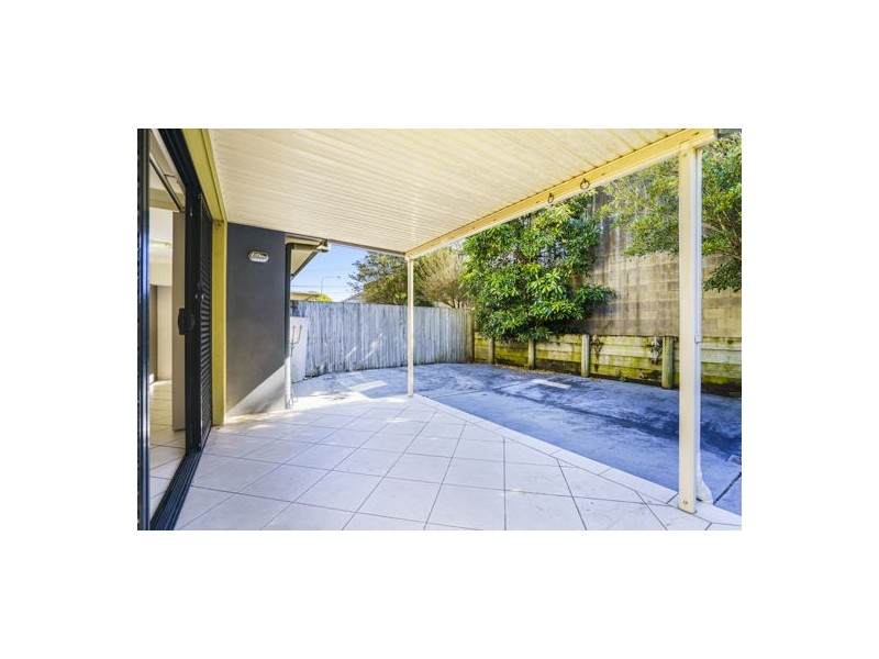 4/12 Mailey St, Mansfield QLD 4122