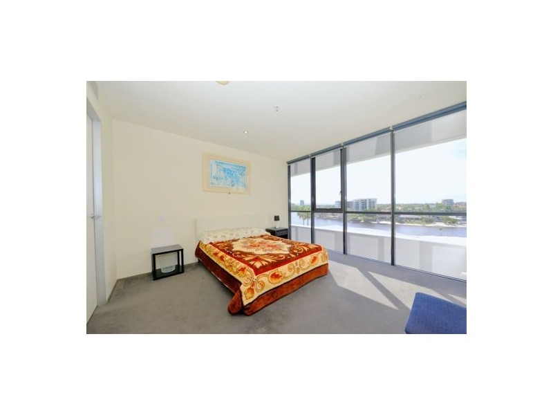 03 4 Wahroonga place, Surfers Paradise QLD 4217