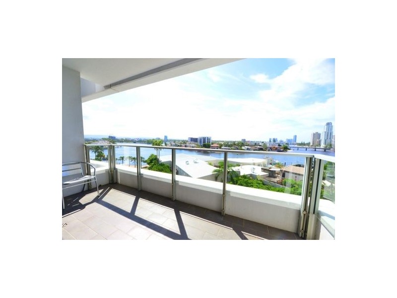 03 4 Wahroonga place, Surfers Paradise QLD 4217
