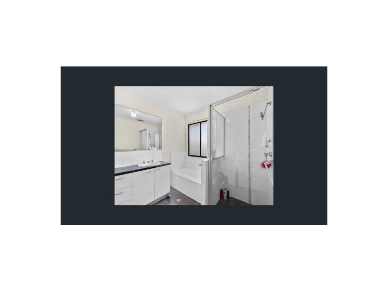 30 Earnshaw Street, Calamvale QLD 4116