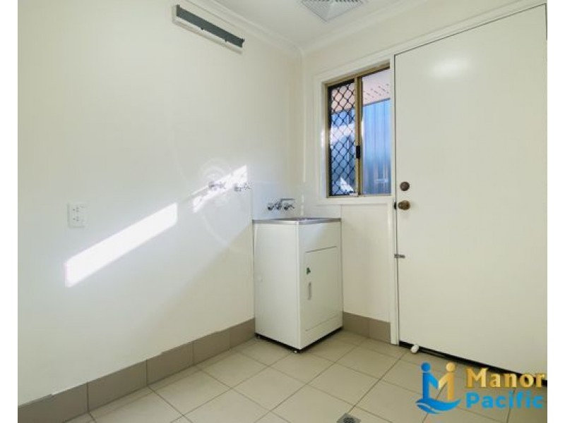 26 Kurru Street, Eight Mile Plains QLD 4113