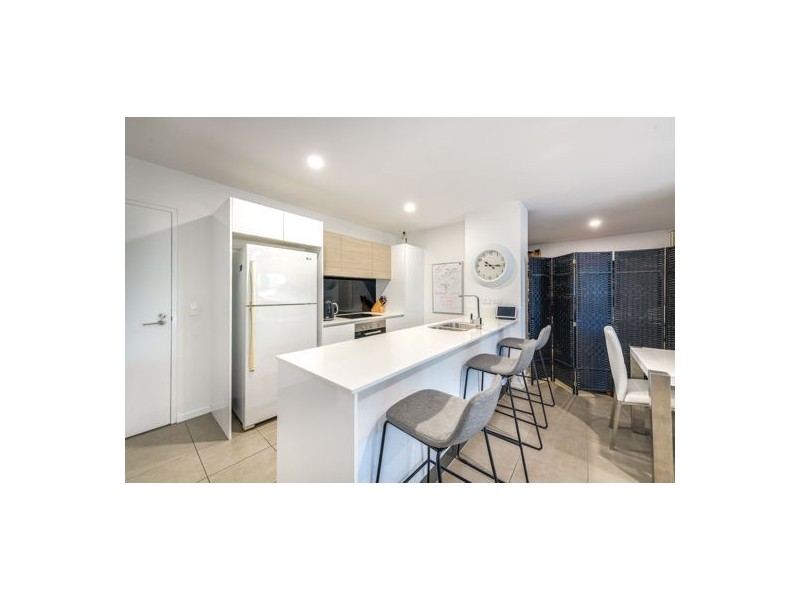 UNIT 2109 1-7 Waterford Court, Bundall QLD 4217