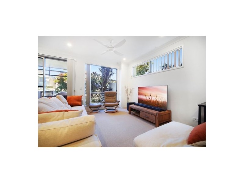 9/3031 The Boulevard, Carrara QLD 4211