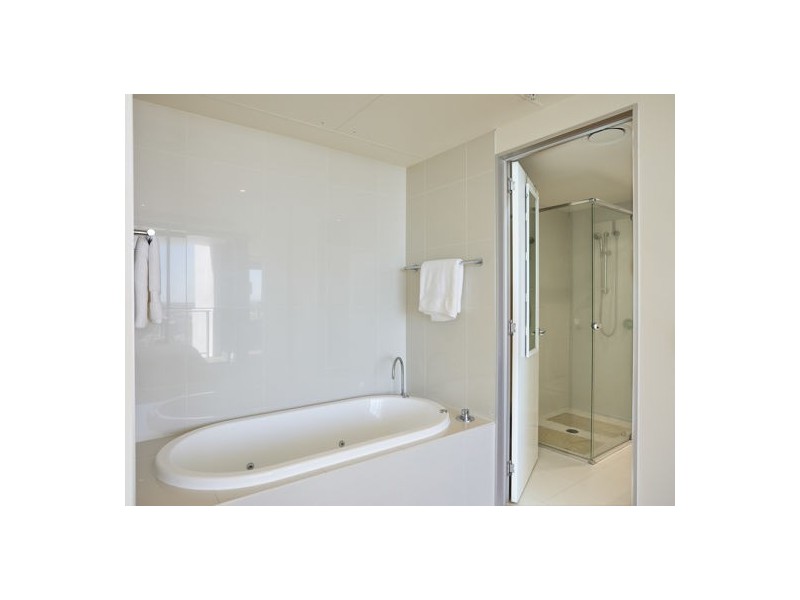 1705/4 Wahroonga place, Surfers Paradise QLD 4217