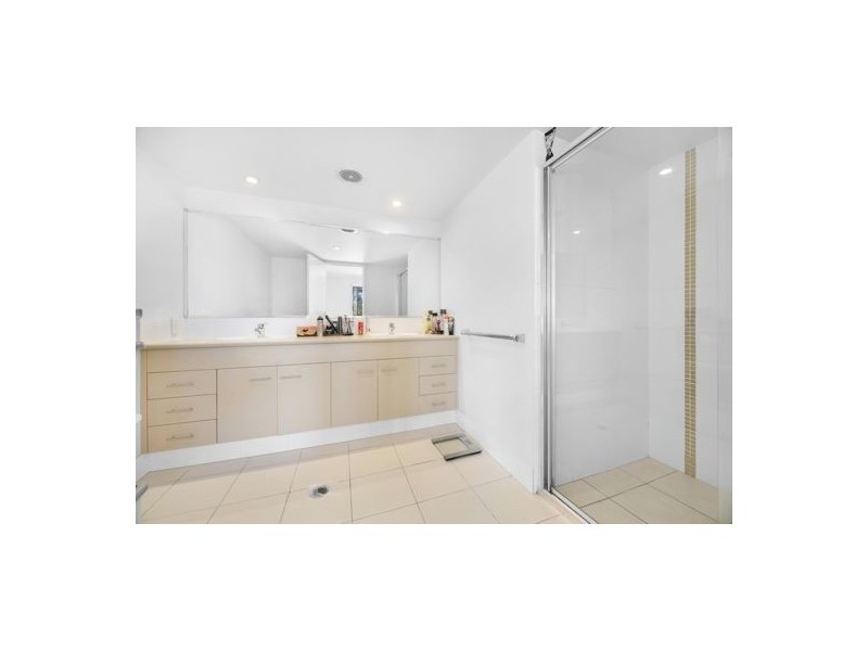 5/1 Acacia Court, Robina QLD 4226