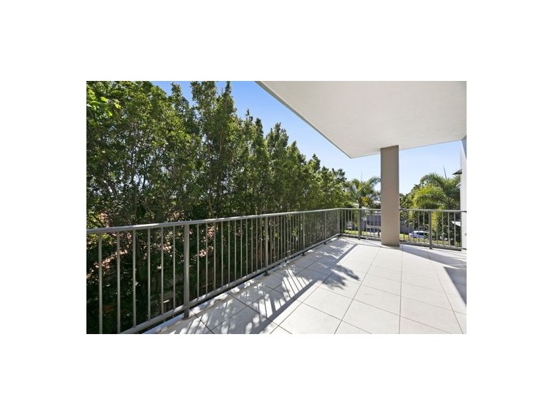 5/1 Acacia Court, Robina QLD 4226