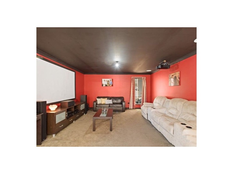 8 Orchid Tree Court, Robina QLD 4226