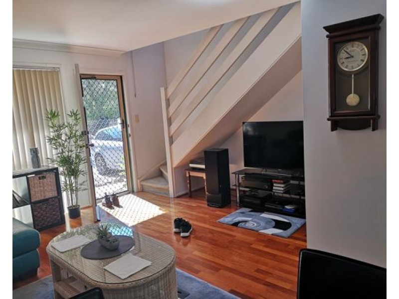 6/75 Brown Street, Labrador QLD 4215