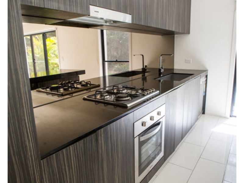 123 North Hill Drive, Robina QLD 4226