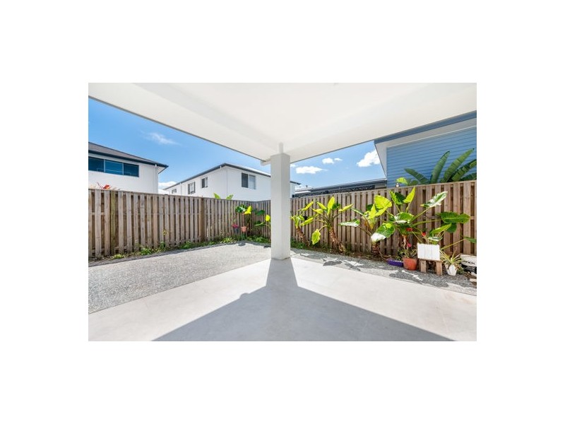 4 Jade Way, Helensvale QLD 4212