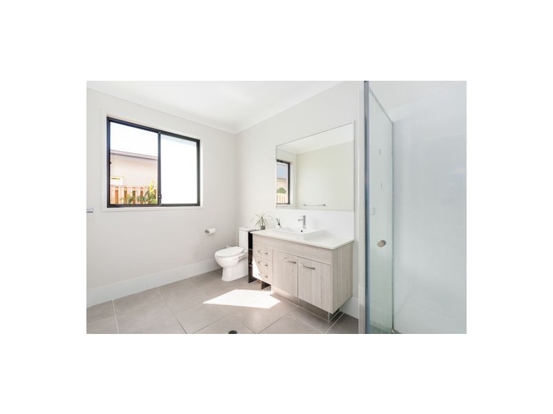 4 Jade Way, Helensvale QLD 4212