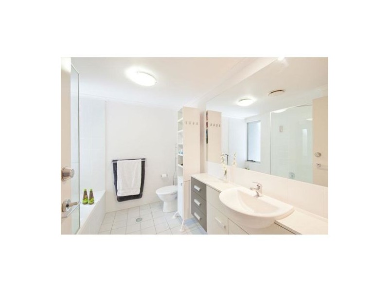 11/10-12 Belgrave Road, Indooroopilly QLD 4068