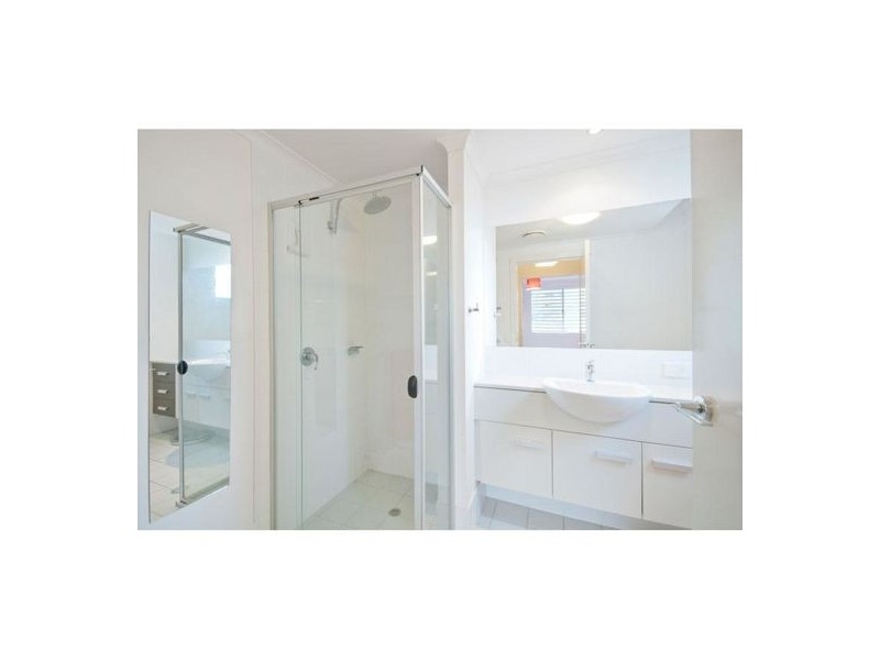 11/10-12 Belgrave Road, Indooroopilly QLD 4068