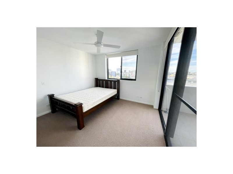 611 77 Jane street, West End QLD 4101