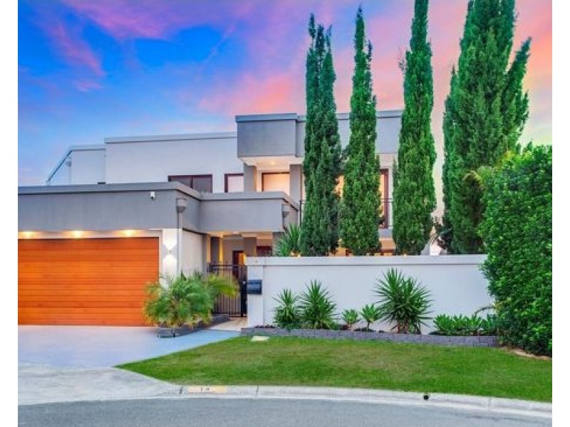 14 Monte Vista Court, Broadbeach Waters QLD 4218
