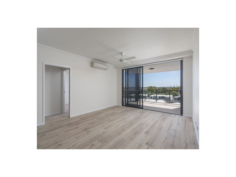 250 1 – 25 Parnell Boulevard, Robina QLD 4226