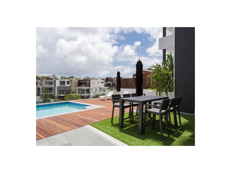 250 1 – 25 Parnell Boulevard, Robina QLD 4226