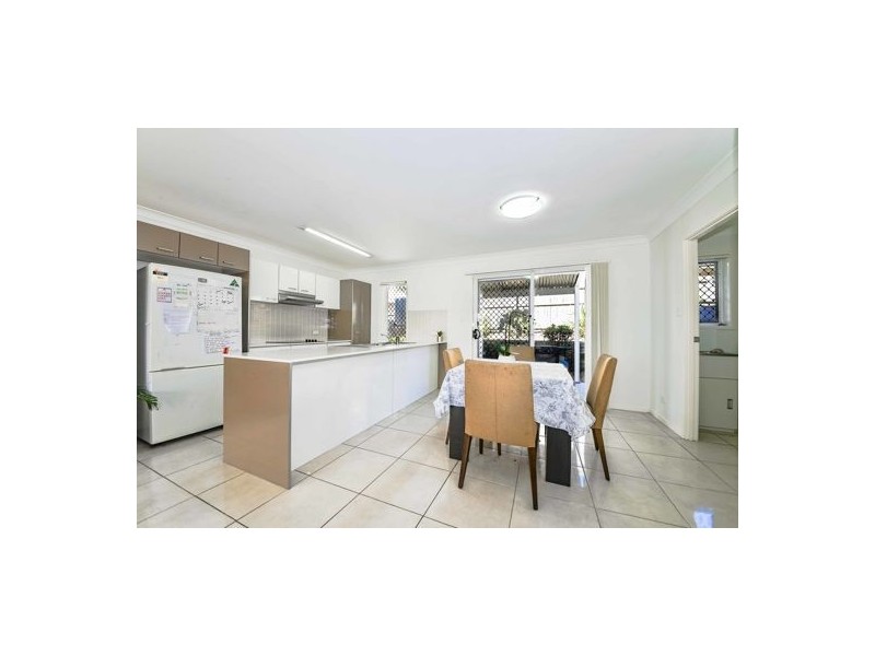 40 31 Lyrebird Street, Loganlea QLD 4131