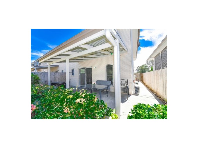 40 31 Lyrebird Street, Loganlea QLD 4131