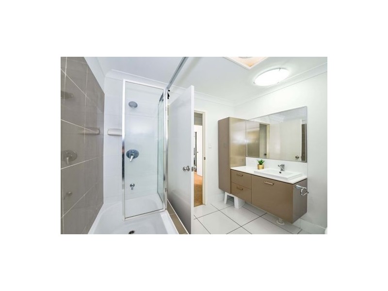 40 31 Lyrebird Street, Loganlea QLD 4131