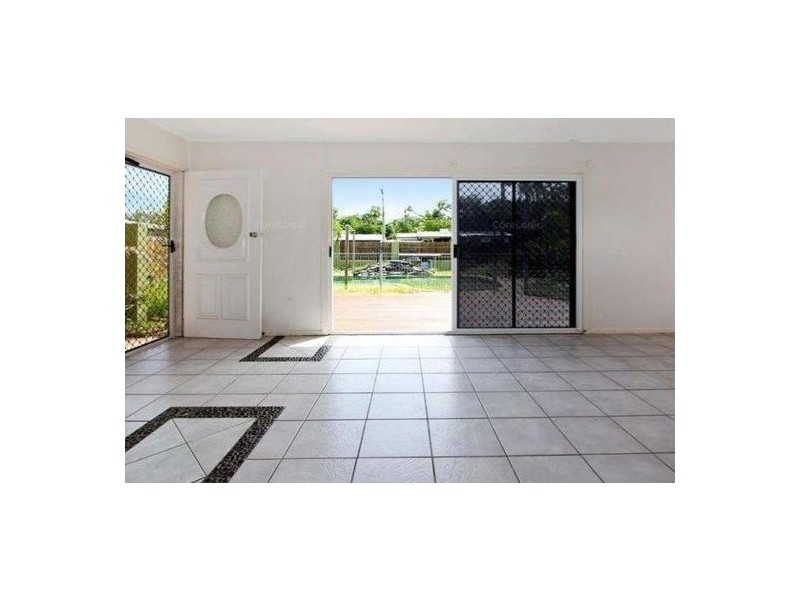 66 Dalton Street, Westcourt QLD 4870