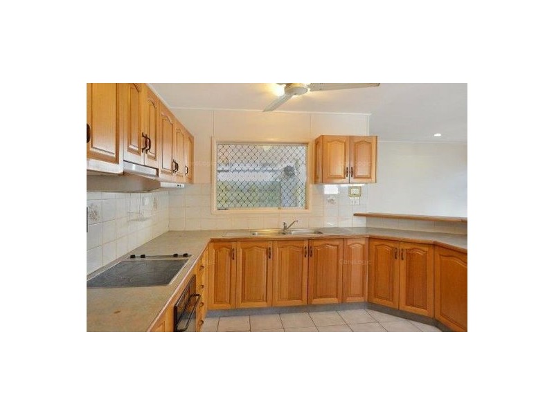 66 Dalton Street, Westcourt QLD 4870