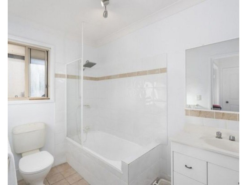 2 Anaheim drive, Helensvale QLD 4212