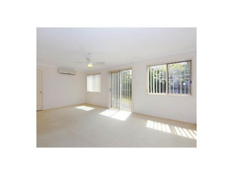 50/20 Young Place, Runcorn QLD 4113