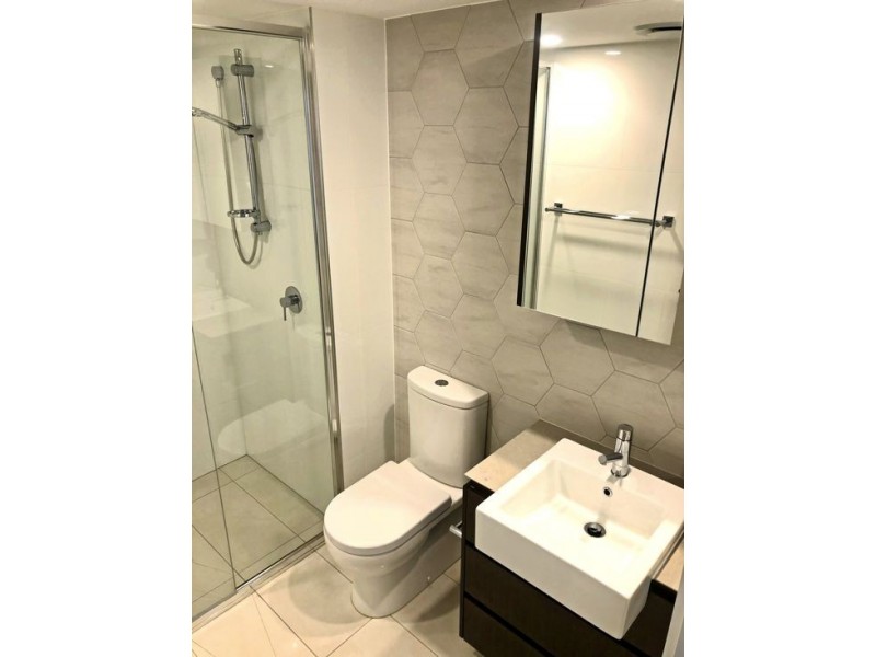 707 125 Station Road, Indooroopilly QLD 4068
