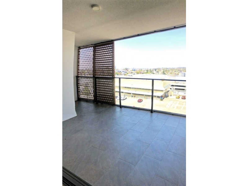 707 125 Station Road, Indooroopilly QLD 4068